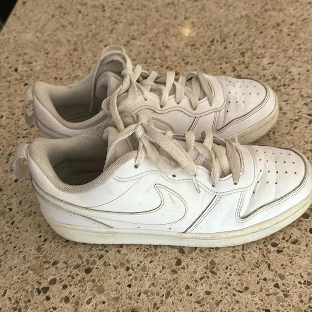 Nike Court Vision Low